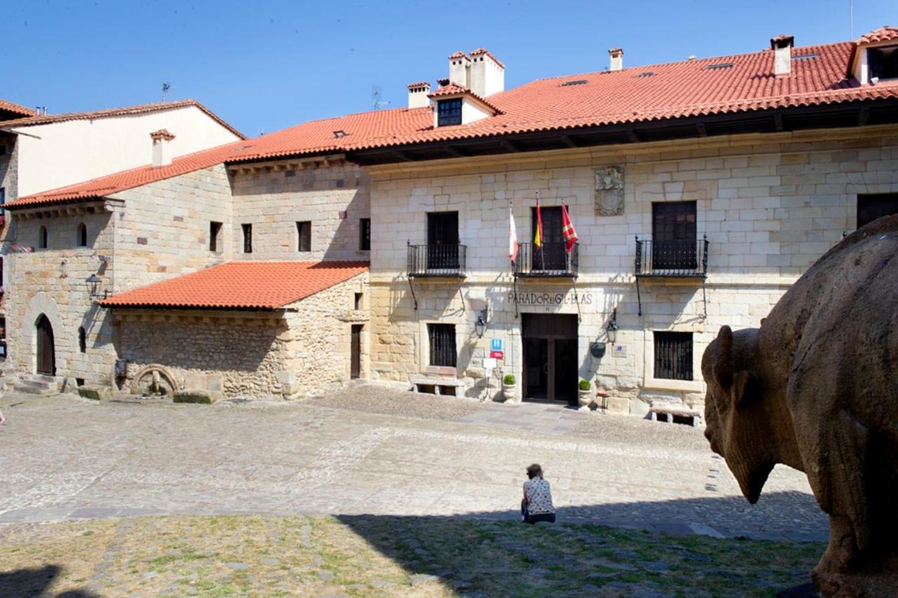 Hotel Parador De Santillana Gil Blas Santillana del Mar Exterior foto