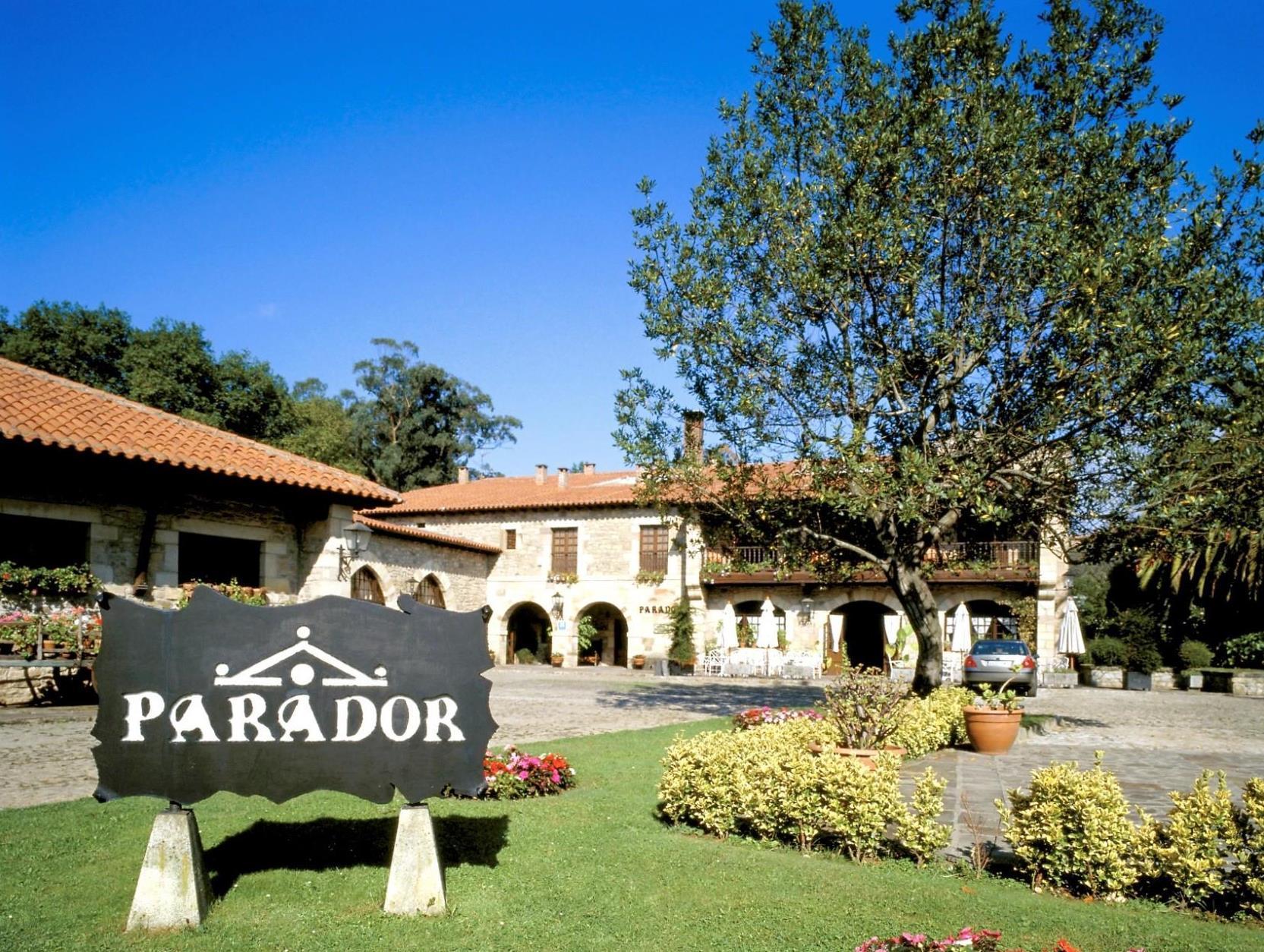 Hotel Parador De Santillana Gil Blas Santillana del Mar Exterior foto