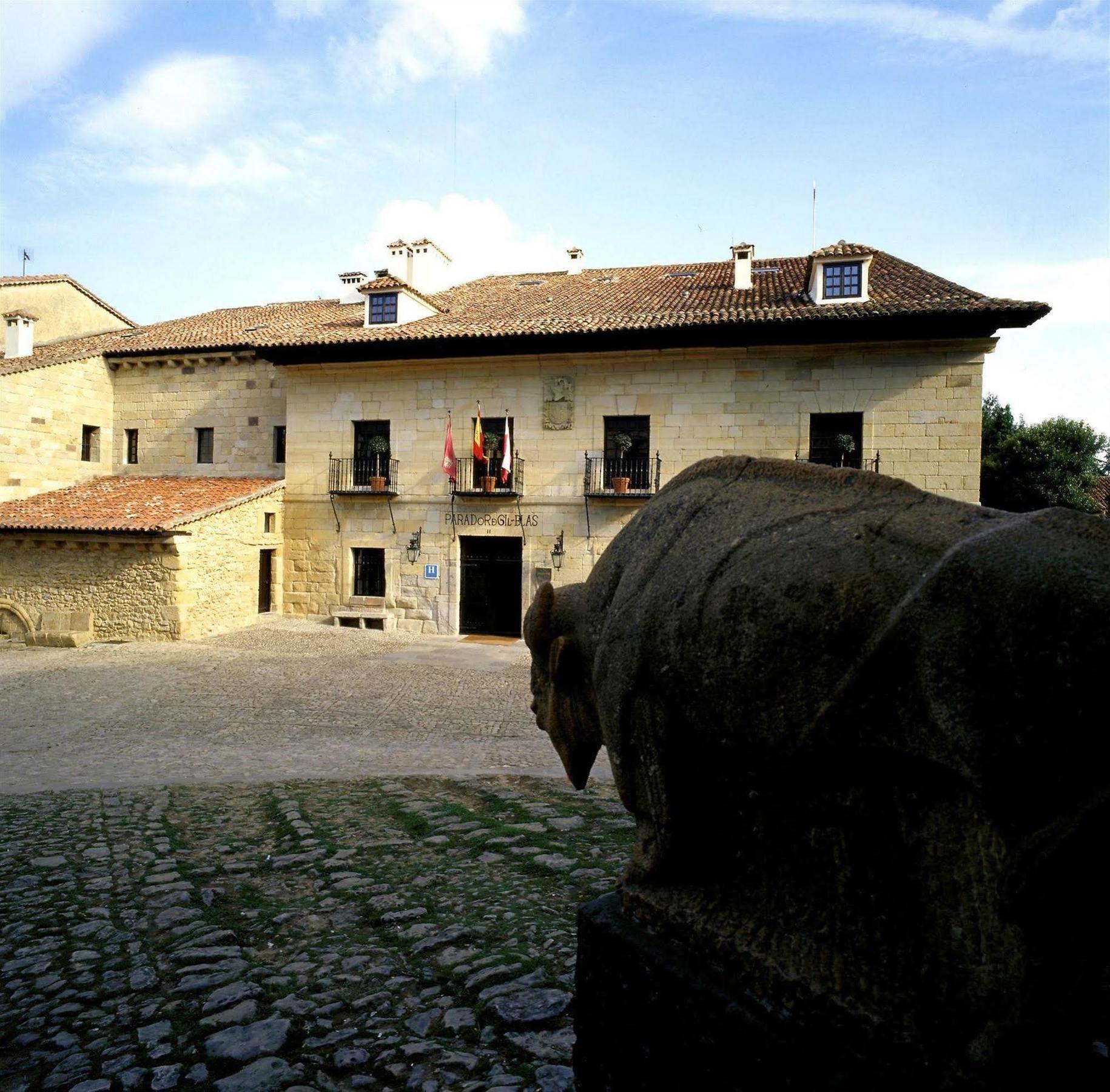 Hotel Parador De Santillana Gil Blas Santillana del Mar Exterior foto